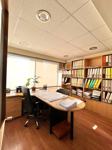 Arriendo Oficina 2B Los Leones - Providencia