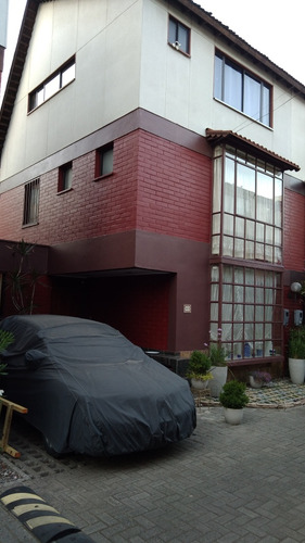 Venta Casa 4D 4B 1E  - Providencia