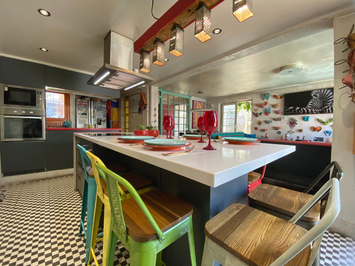 Venta Casa SO 4D Walk-in cl&oacute;set 2B 2E Rotonda Atenas - Las Condes