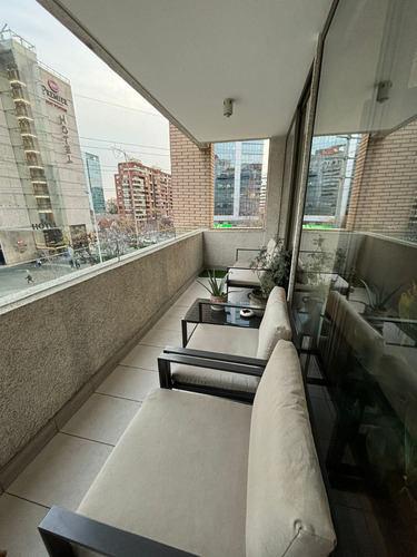 Arriendo Departamento 2D en suite 2B 1E 1B Metro Manquehue - Apumanque - Las Condes