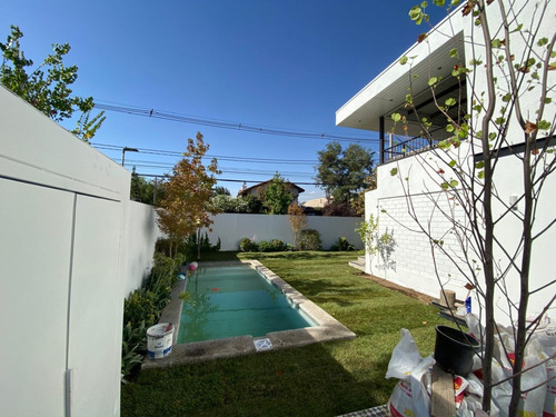 Venta Casa NOSP 4D en suite Walk-in cl&oacute;set 4B 2E 1B Rotonda Atenas - Las Condes