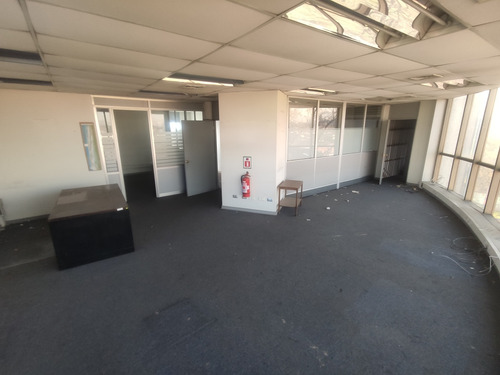 Propiedad Industrial: Edificio De Oficinas Y Galp&oacute;n