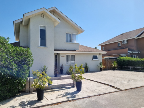 Venta Casa S 4D en suite Walk-in cl&oacute;set 3B 4E Chicureo - Colina