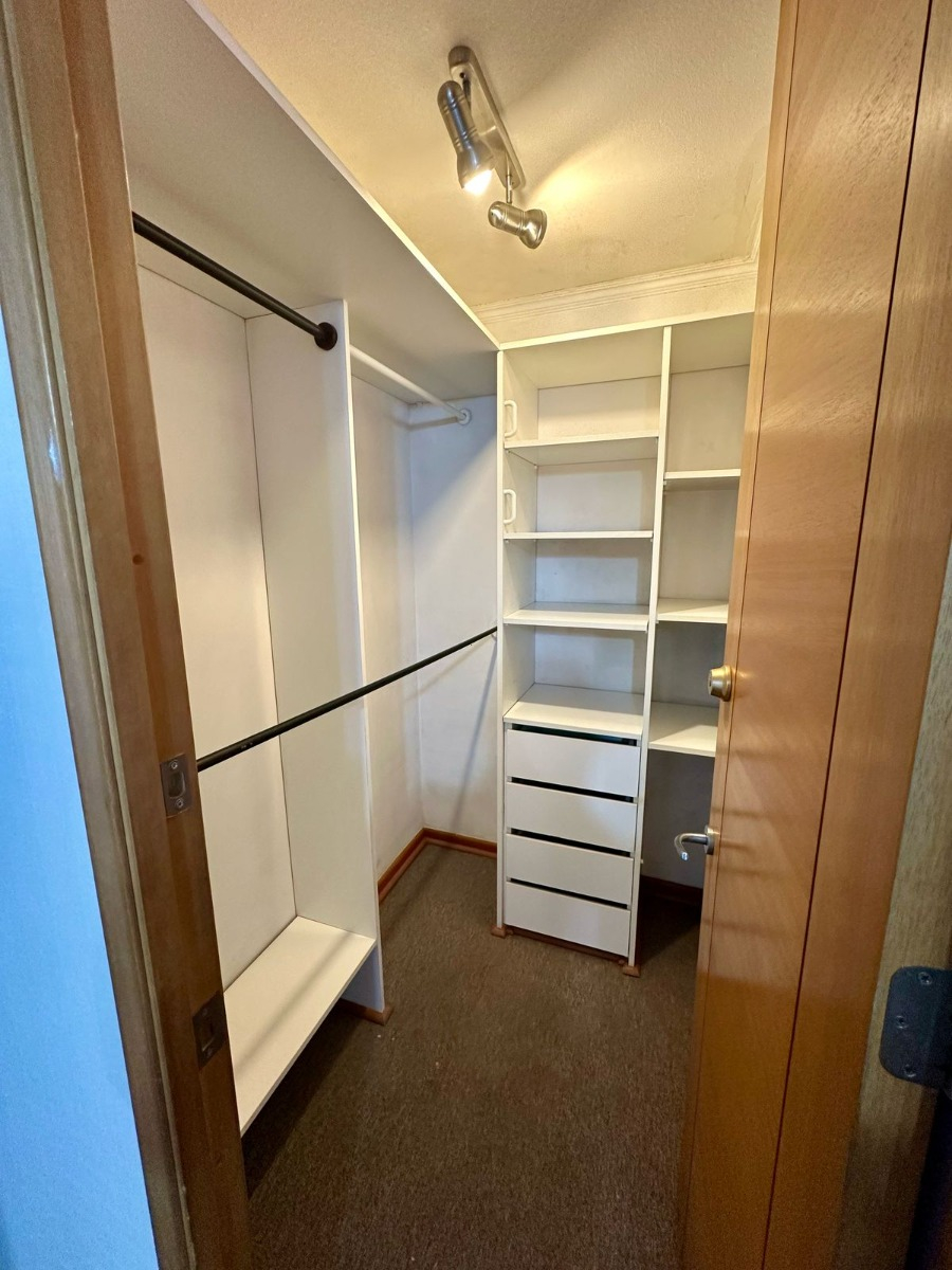 Venta Departamento NP 2D en suite Walk-in cl&oacute;set 2B 1E 1Bd Villa El Dorado - Vitacura