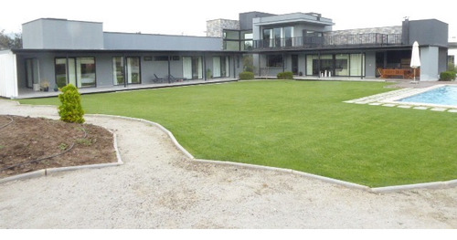 Venta Casa SO 5D en suite Walk-in cl&oacute;set 6B 3E 1B Chicureo - Colina