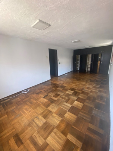 Venta Casa O 4D 2B 2E 1B Rotonda Atenas - Las Condes