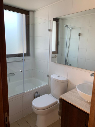 Arriendo Departamento NP 2D en suite Walk-in cl&oacute;set 2B 1E Metro Manquehue - Apumanque - Las Condes