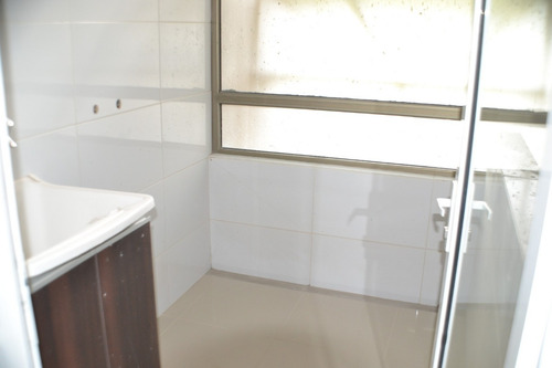 Arriendo Departamento SP 2D en suite Walk-in cl&oacute;set 2B 2E 1B Tabancura - Vitacura