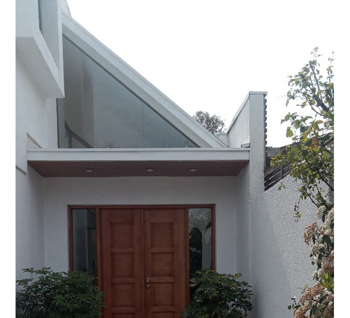 Venta Casa NP 5D en suite Walk-in cl&oacute;set 4B 2E Estoril - Las Condes