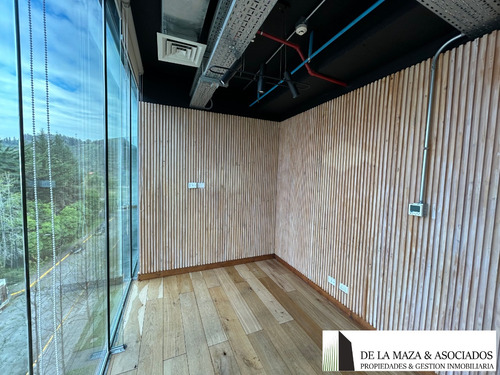 Arriendo Oficina NO 6B 10E 2B Parque Bicentenario - Vitacura
