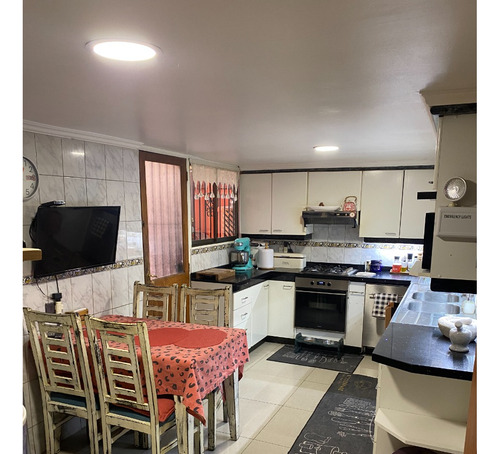 Venta Casa P 4D 2B 2E 1B Rotonda Atenas - Las Condes