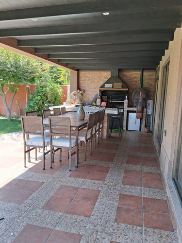 Venta Casa NO 3D en suite 3B 2E Chicureo - Colina