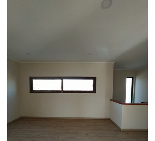 Arriendo Casa NO 4D en suite Walk-in cl&oacute;set 5B 4E 1B Chicureo - Colina