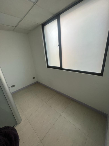 Arriendo Oficina 2B Pedro de Valdivia - Providencia