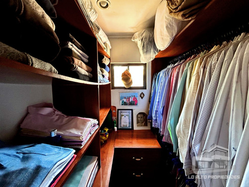 Venta Casa 5D en suite Walk-in cl&oacute;set 4B 4E 1B Metro Sim&oacute;n Bolivar - La Reina