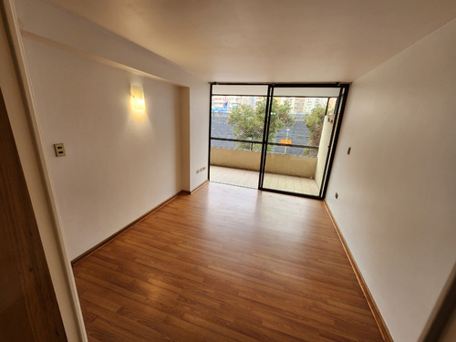 Arriendo Departamento NO 3D en suite Walk-in cl&oacute;set 3B 1E 1B Metro Manquehue - Apumanque - Las Condes