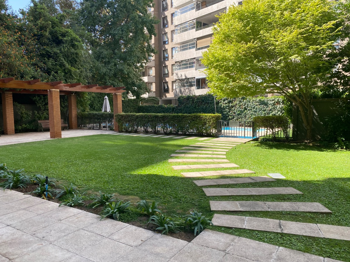 Arriendo Departamento NO 5D en suite Walk-in cl&oacute;set 3B 2E 1Bd Alto Las Condes - Las Condes