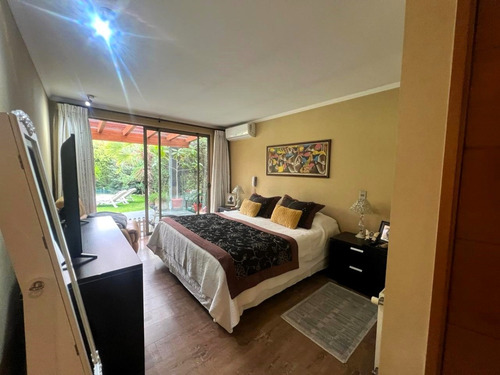 Venta Casa NP 5D en suite Walk-in cl&oacute;set 5B 4E 2B La Reina Alta - La Reina