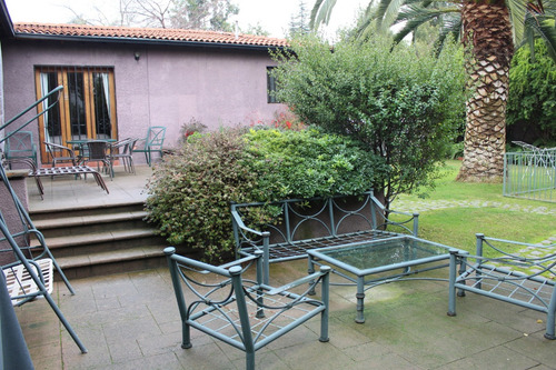 Venta Casa NO 5D en suite Walk-in cl&oacute;set 5B 6E 2B Carlos Ossand&oacute;n - La Reina