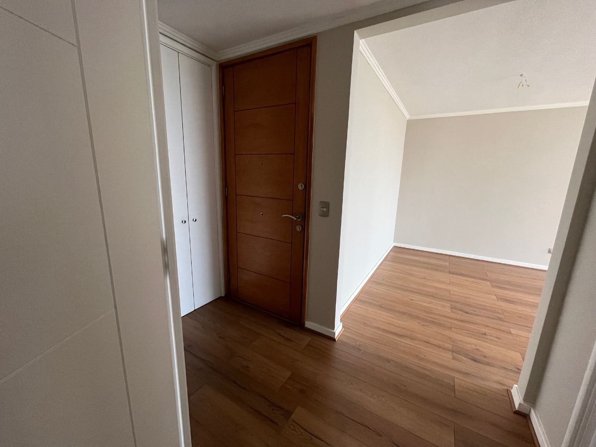 Venta Departamento O 2D en suite 2B 1E 1Bd Metro Monse&ntilde;or Eyzaguirre - &Ntilde;u&ntilde;oa