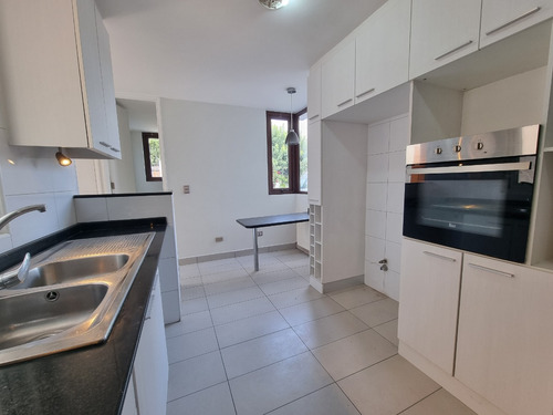 Venta Casa 5D en suite Walk-in cl&oacute;set 5B 4E 1B Chicureo - Colina