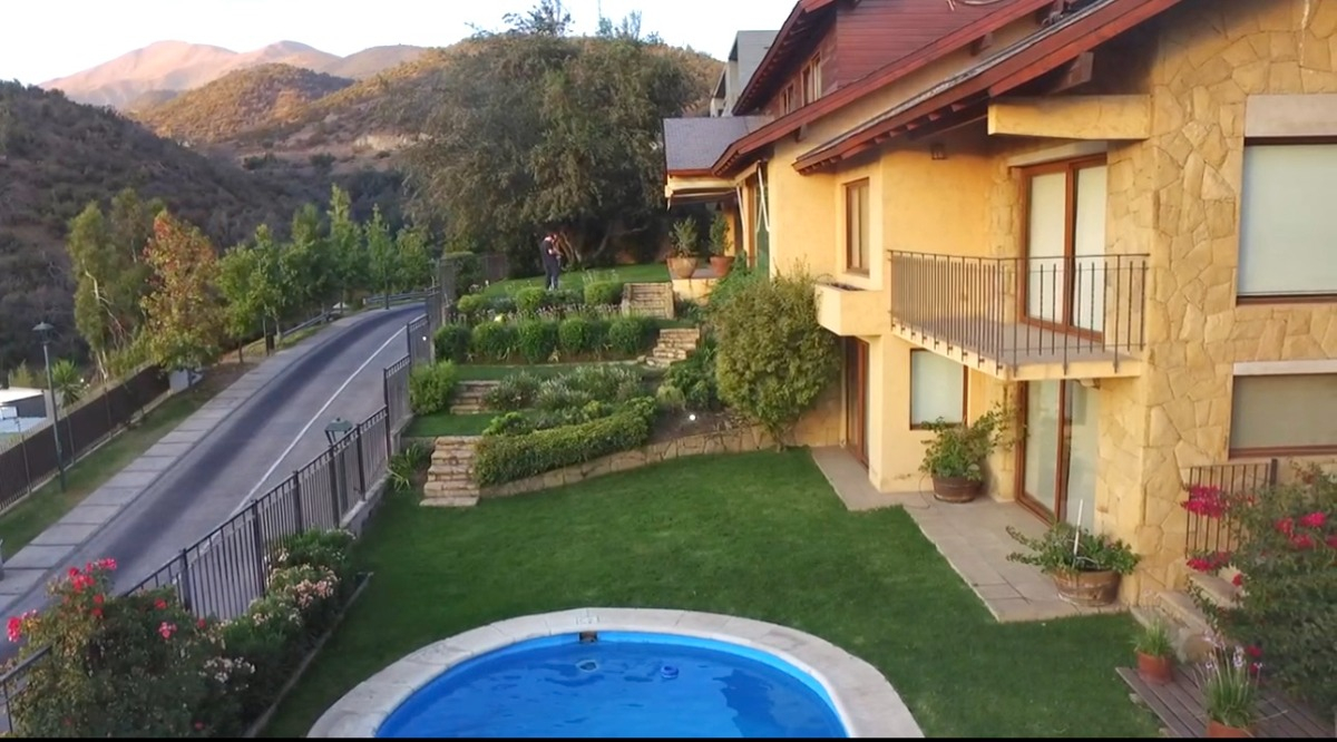 Venta Casa NO 5D en suite Walk-in cl&oacute;set 5B 5E 3Bd El Huinganal - Lo Barnechea