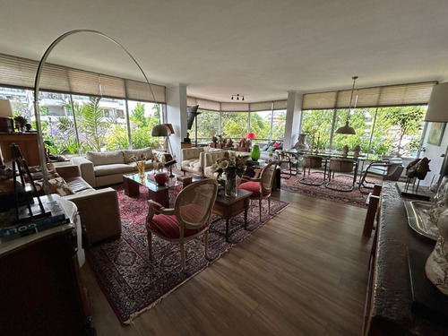 Venta Departamento O 4D en suite Walk-in cl&oacute;set 4B 2E 1B Borde R&iacute;o - Casa Piedra - Vitacura