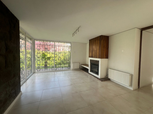 Arriendo Casa 5D en suite 3B 2E Parque Bicentenario - Vitacura