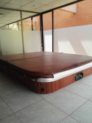 Arriendo Departamento SO 1D en suite 1B Barrio El Golf - Las Condes