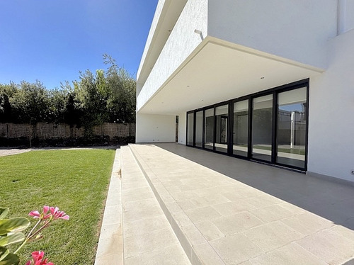 Arriendo Casa NO 5D en suite Walk-in cl&oacute;set 5B 5E Chicureo - Colina