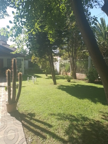 Arriendo Casa 3D 2B 4E 1B Chicureo - Colina