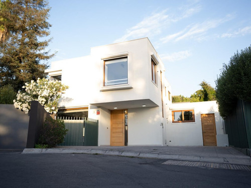 Venta Casa NO 4D en suite Walk-in cl&oacute;set 4B 2E 1B La Reina Alta - La Reina