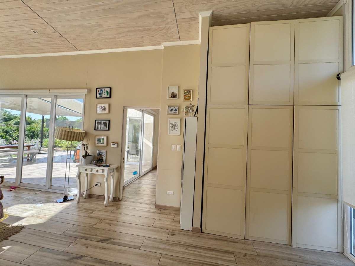 Venta Casa O 4D en suite Walk-in cl&oacute;set 4B 4E 1Bd Chicureo - Colina