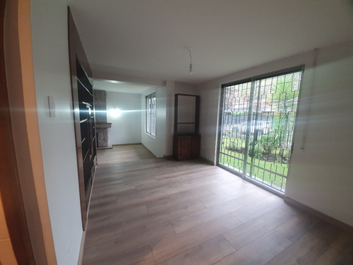 Venta Casa NOSP 5D en suite 4B 2E 1B Los Dominicos - Las Condes