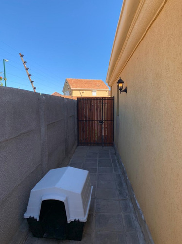 Arriendo Casa NO 4D 4B 2E 1B La Dehesa - Lo Barnechea