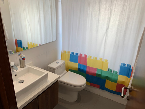 Arriendo Casa NO 5D en suite Walk-in cl&oacute;set 5B 3E 1B Chicureo - Colina