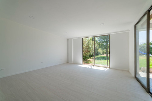 Venta Casa 3D en suite Walk-in cl&oacute;set 3B 4E 1B Chicureo - Colina