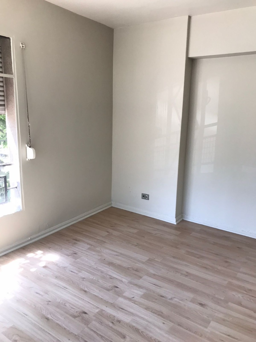 Venta Oficina 1B Plaza Italia - Providencia
