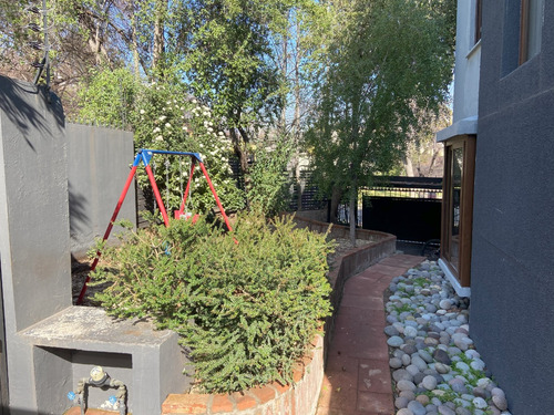 Venta Casa O 5D en suite Walk-in cl&oacute;set 6B 2E 2B San Carlos de Apoquindo - Las Condes