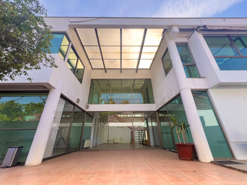 Arriendo Oficina 5B 10E 2B Barrio Italia - Providencia