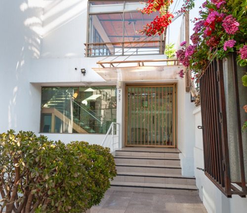 Arriendo Oficina 5B 10E 2B Barrio Italia - Providencia