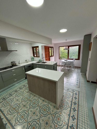 Arriendo Casa 5D 4B 3E Carlos Ossand&oacute;n - La Reina