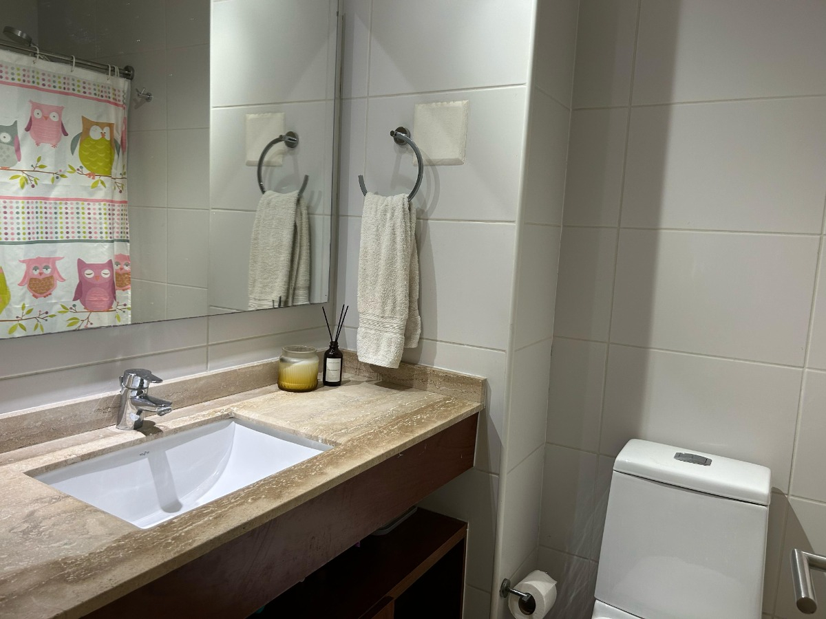 Venta Departamento O 3D en suite Walk-in cl&oacute;set 2B 1E 1Bd San Carlos de Apoquindo - Las Condes