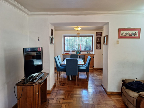 Arriendo Casa 3D 2B 2E 1B Barrio El Golf - Las Condes