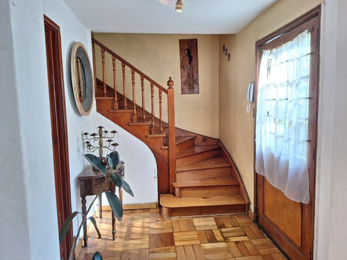 Arriendo Casa 3D 2B 2E 1B Barrio El Golf - Las Condes