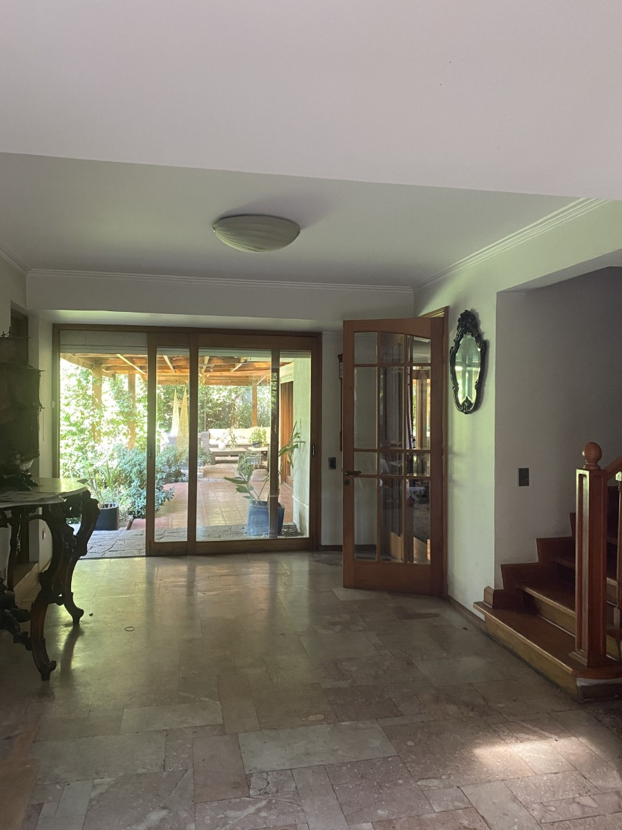 Venta Casa N 5D en suite Walk-in cl&oacute;set 4B 5E 1Bd Lo Curro - Vitacura