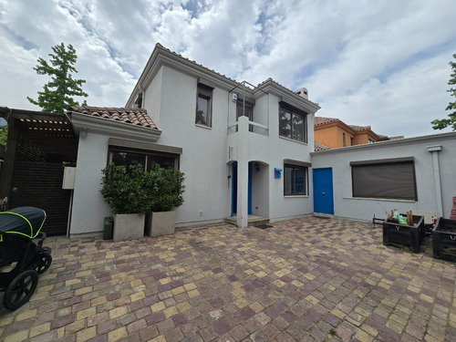 Venta Casa P 5D en suite 4B 2E 2B San Carlos de Apoquindo - Las Condes