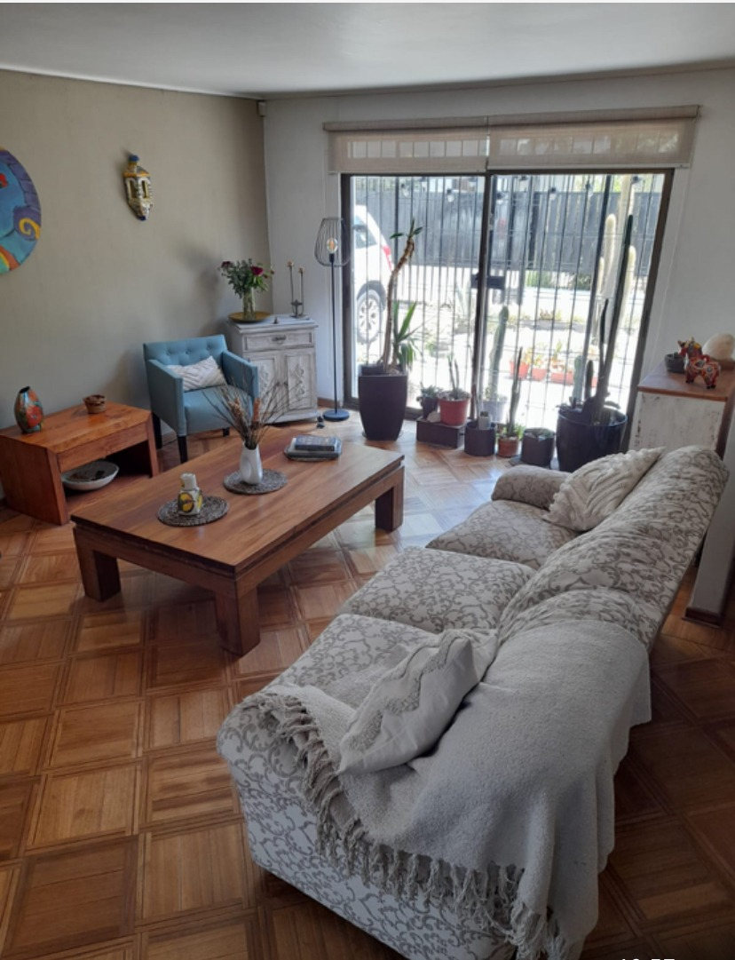 Venta Casa NO 5D 2B 3E 1Bd Sebasti&aacute;n Elcano - Las Condes
