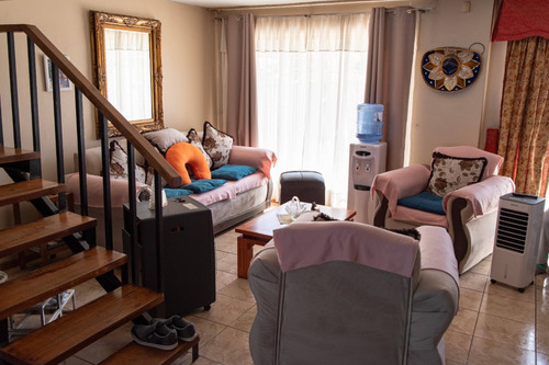 Venta Casa P 4D 2B 2E 1B Col&oacute;n Oriente - Vital Apoquindo - Las Condes