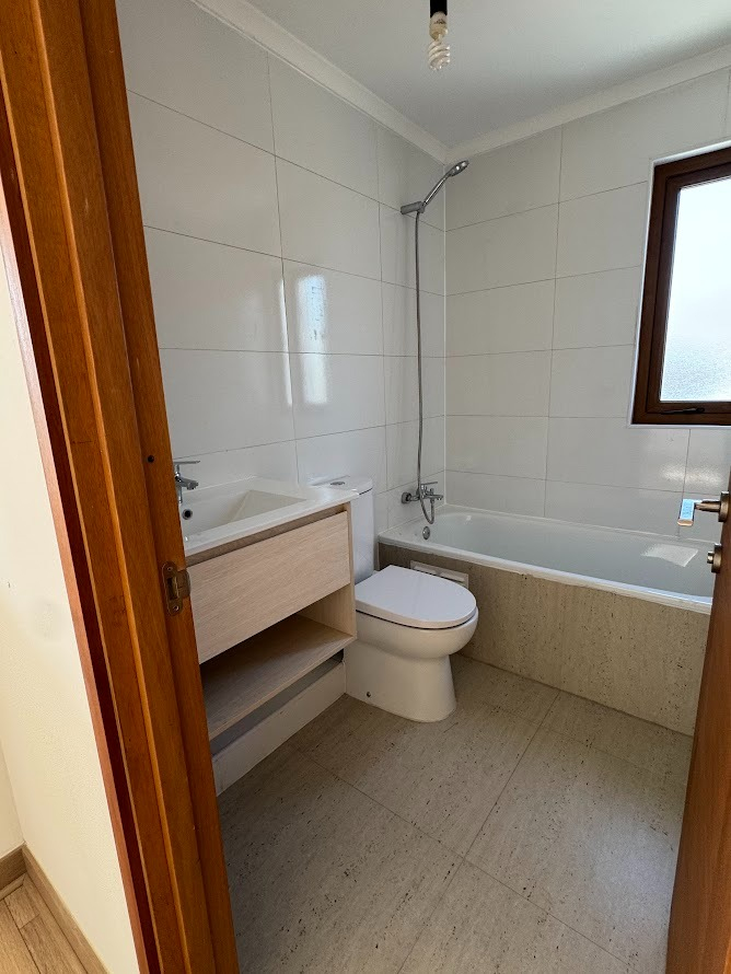 Venta Casa SO 3D en suite Walk-in cl&oacute;set 3B 2E Rotonda Atenas - Las Condes